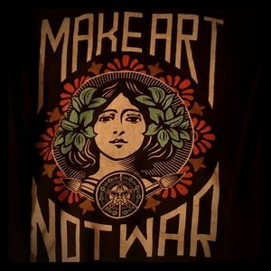 Obey hoodie "Make Art Not War" sweater